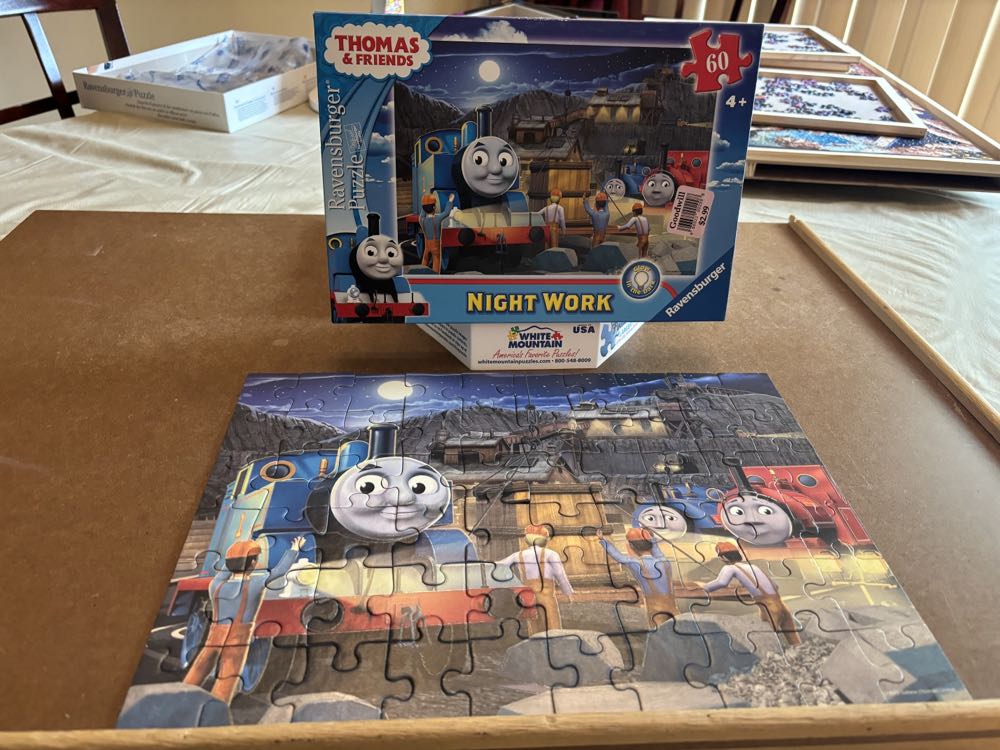 Night Work - Ravensburger Czech Republic puzzle collectible [Barcode 4005556096046] - Main Image 2