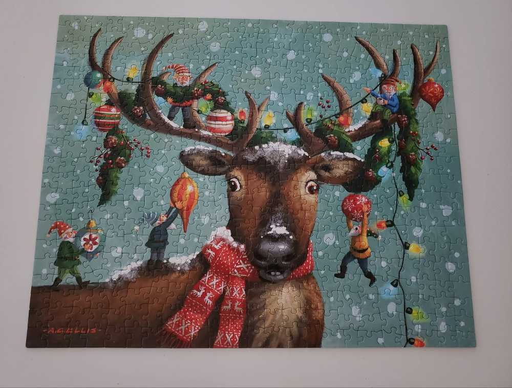 Christmas In The Antlers✅🚫 - Boardwalk Puzzle Company puzzle collectible [Barcode 671095205665] - Main Image 3