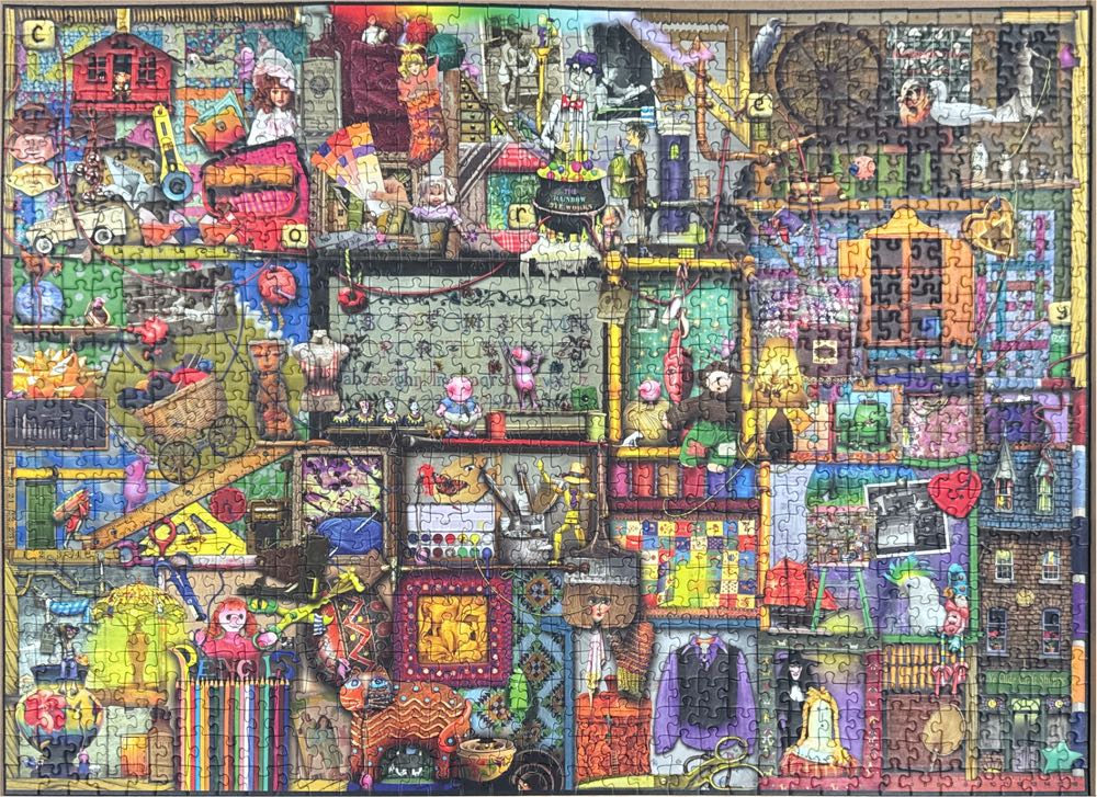 The Craft Cupboard - Ravensburger puzzle collectible [Barcode 4005556194124] - Main Image 2