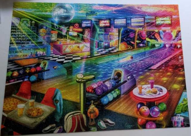 Blacklight Bowling - SOLD - Buffalo puzzle collectible [Barcode 079346127221] - Main Image 3