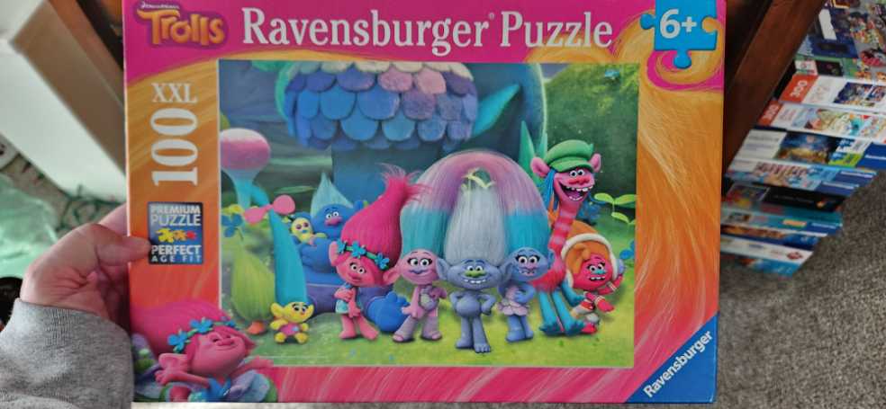 Trolls - Ravensburger puzzle collectible [Barcode 4005556109289] - Main Image 2