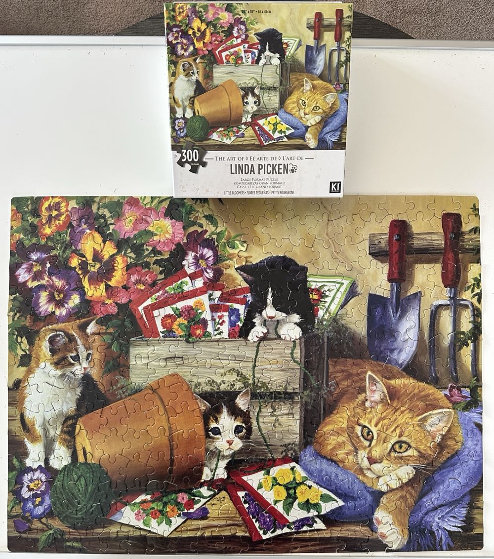 Little Bloomers - Karmin International puzzle collectible [Barcode 773392086074] - Main Image 2