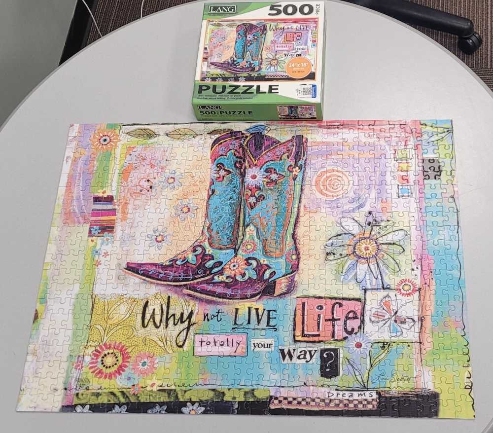 Boot Life - Lang puzzle collectible [Barcode 9780741257093] - Main Image 2