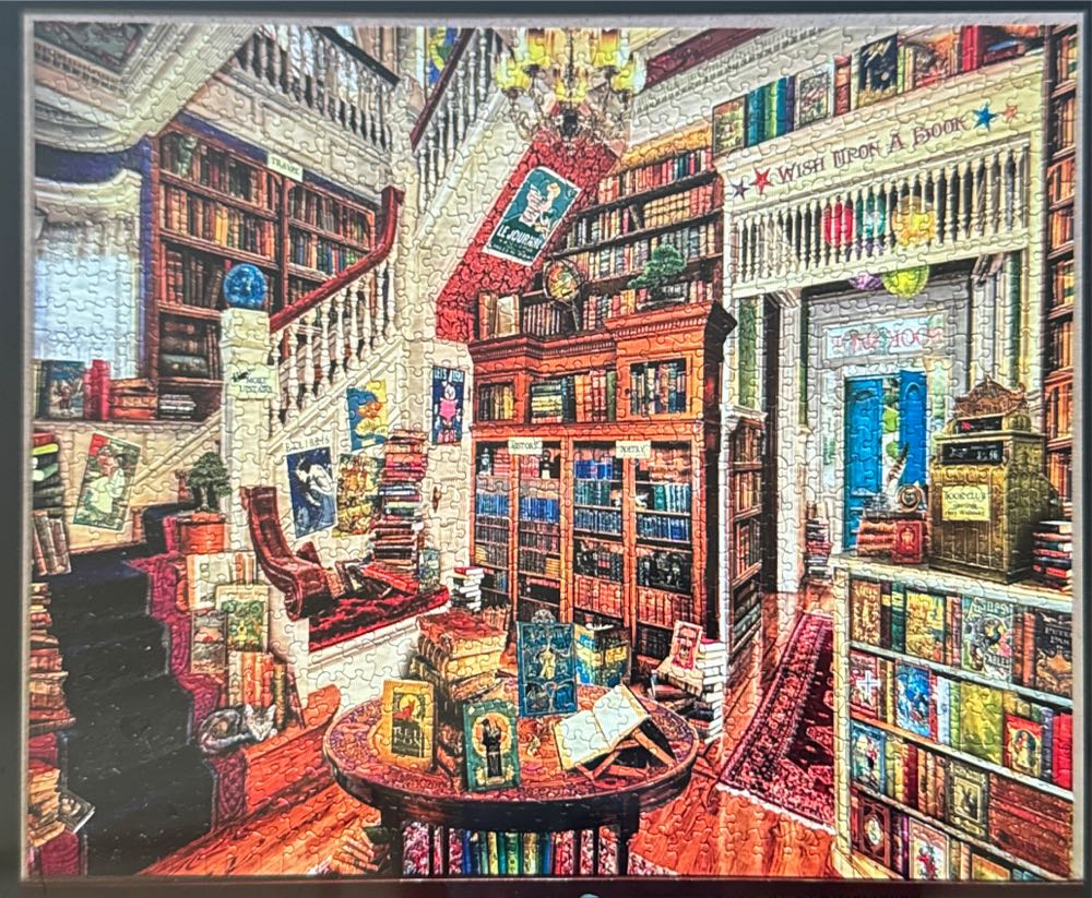 Reader’s Paradise - White Mountain puzzle collectible - Main Image 2