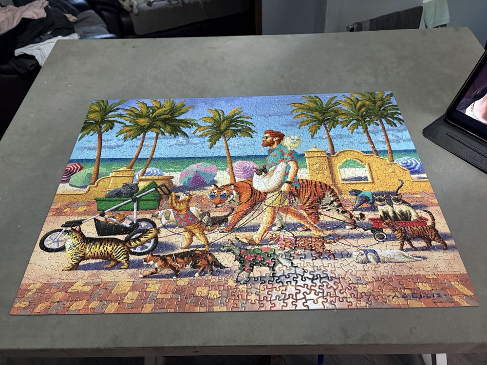 Cat Walker - Boardwalk Puzzle Company puzzle collectible [Barcode 671095405843] - Main Image 2