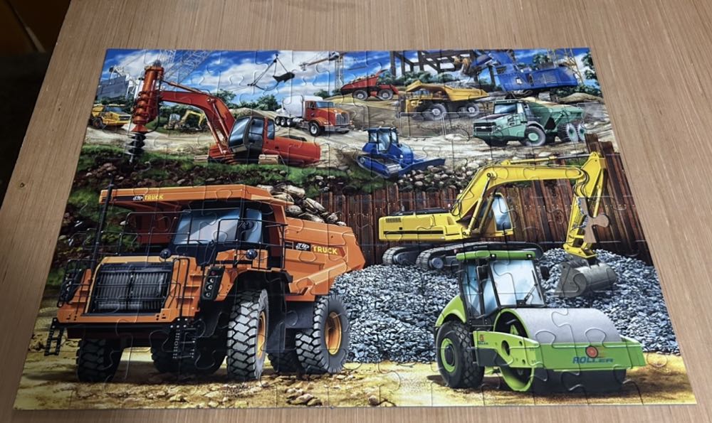 Construction Vehicles - Ravensburger puzzle collectible [Barcode 4005556129737] - Main Image 3