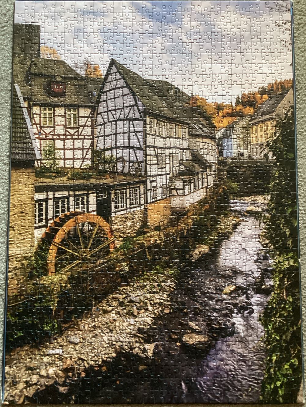Monschau In Der Eifel - Ravensburger puzzle collectible [Barcode 4005555007920] - Main Image 2