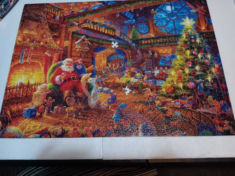 Christmas Party  - Brother Sister Design Studio puzzle collectible [Barcode 5490966] - Main Image 2