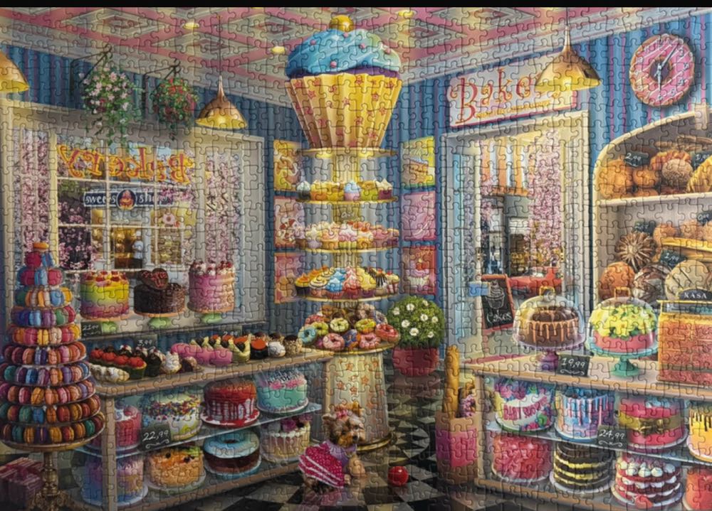 The Brightly Coloured Bakery - Schmidt Puzzle puzzle collectible [Barcode 4001504597856] - Main Image 3