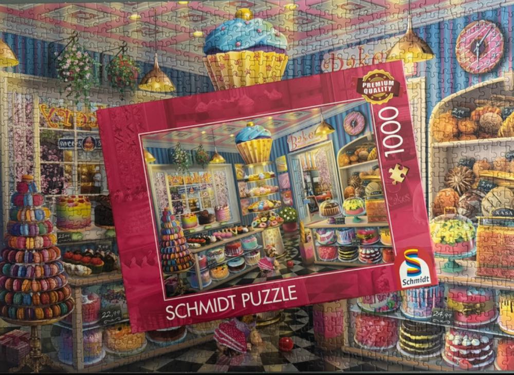 The Brightly Coloured Bakery - Schmidt Puzzle puzzle collectible [Barcode 4001504597856] - Main Image 4