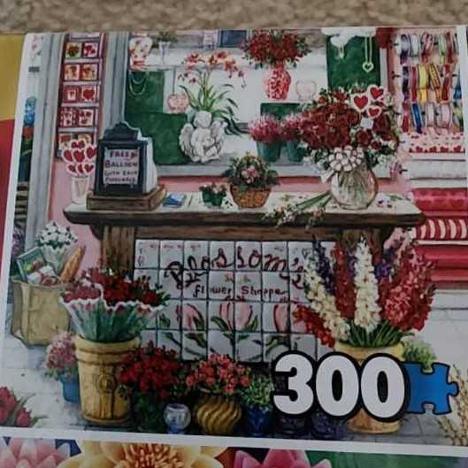 101 ART Gallery - 2 Porch House  puzzle collectible [Barcode 686141020369] - Main Image 2