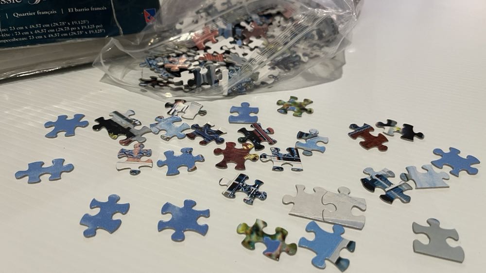 Classic Treasures - Sure Lock puzzle collectible - Main Image 3