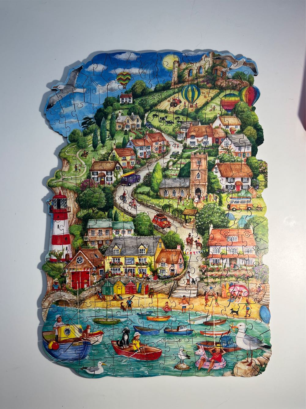 Wentworth: Seaside Village - Wenthworth Wooden Puzzles puzzle collectible [Barcode 6050265402099] - Main Image 2