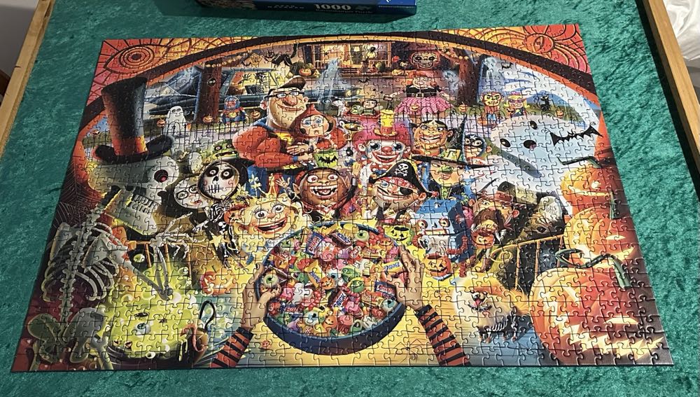 Trick Or Treat - Ravensburger puzzle collectible [Barcode 4005555013488] - Main Image 4