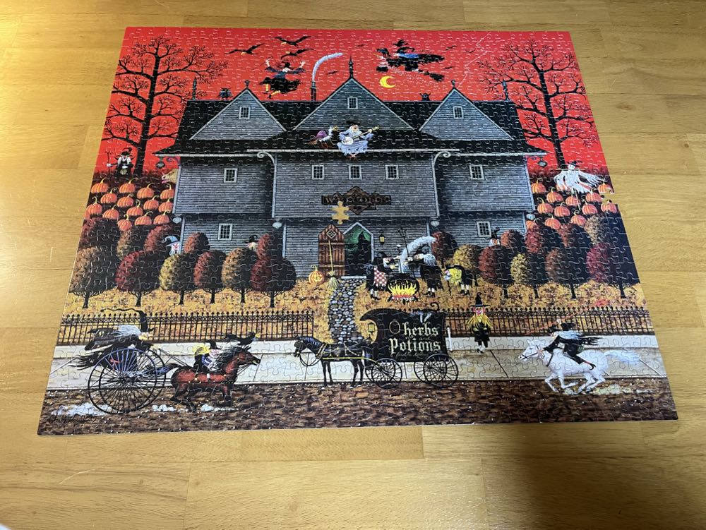 Witch’s Brew - Hasbro puzzle collectible [Barcode 032244046797] - Main Image 2