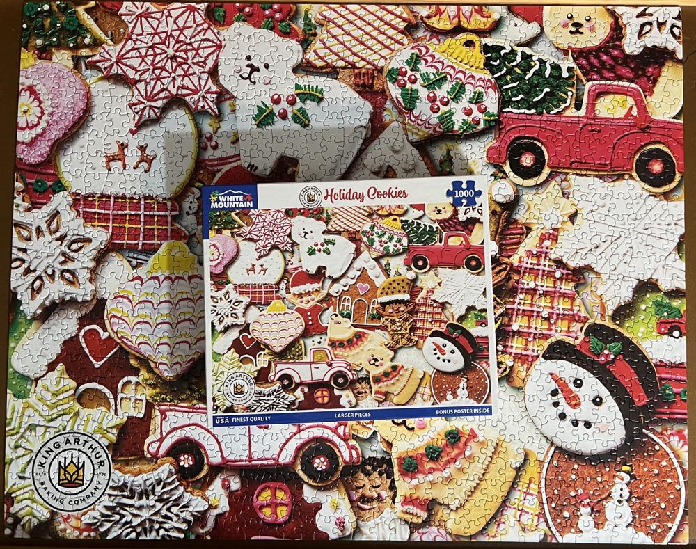 ZZ - Holiday Cookies (SOLD) - White Mountain puzzle collectible [Barcode 724819267705] - Main Image 3