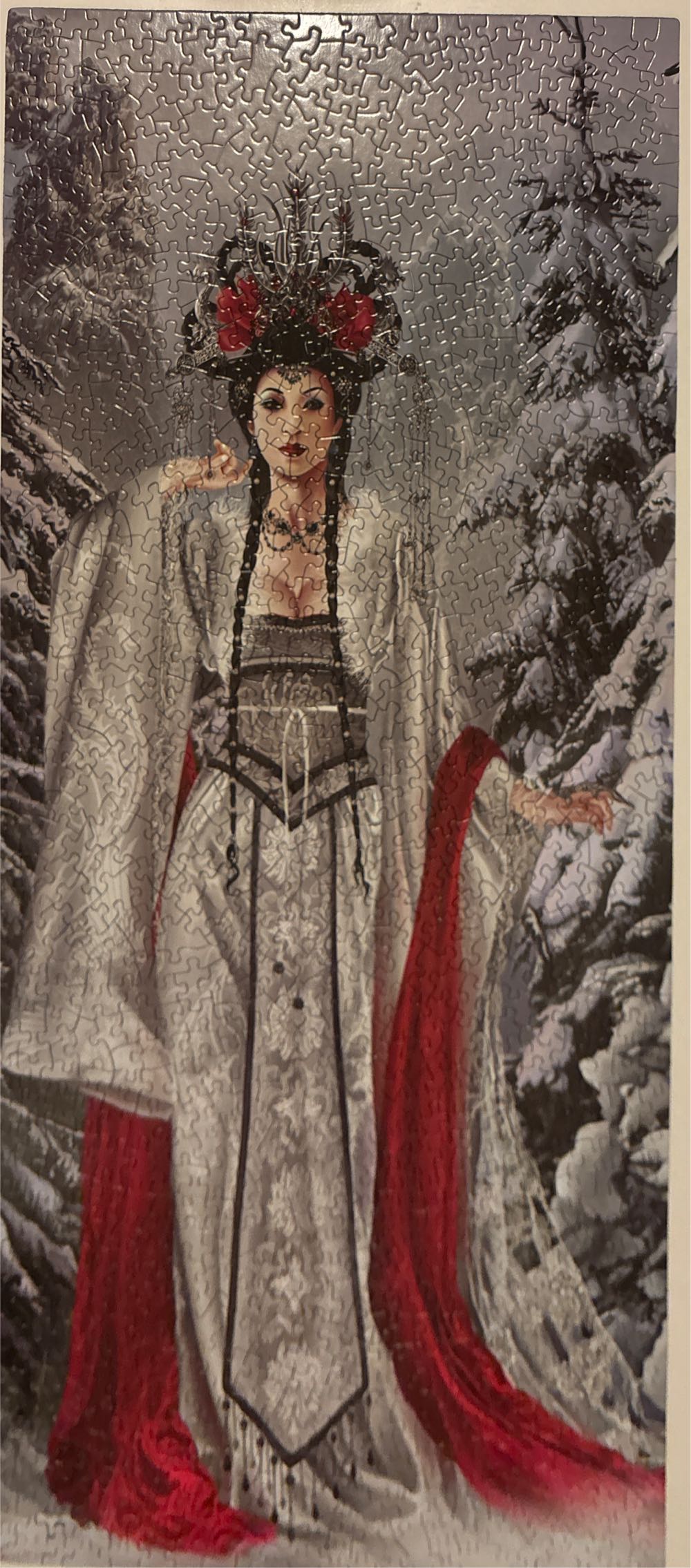 Empress - SunsOut puzzle collectible [Barcode 796780677937] - Main Image 2