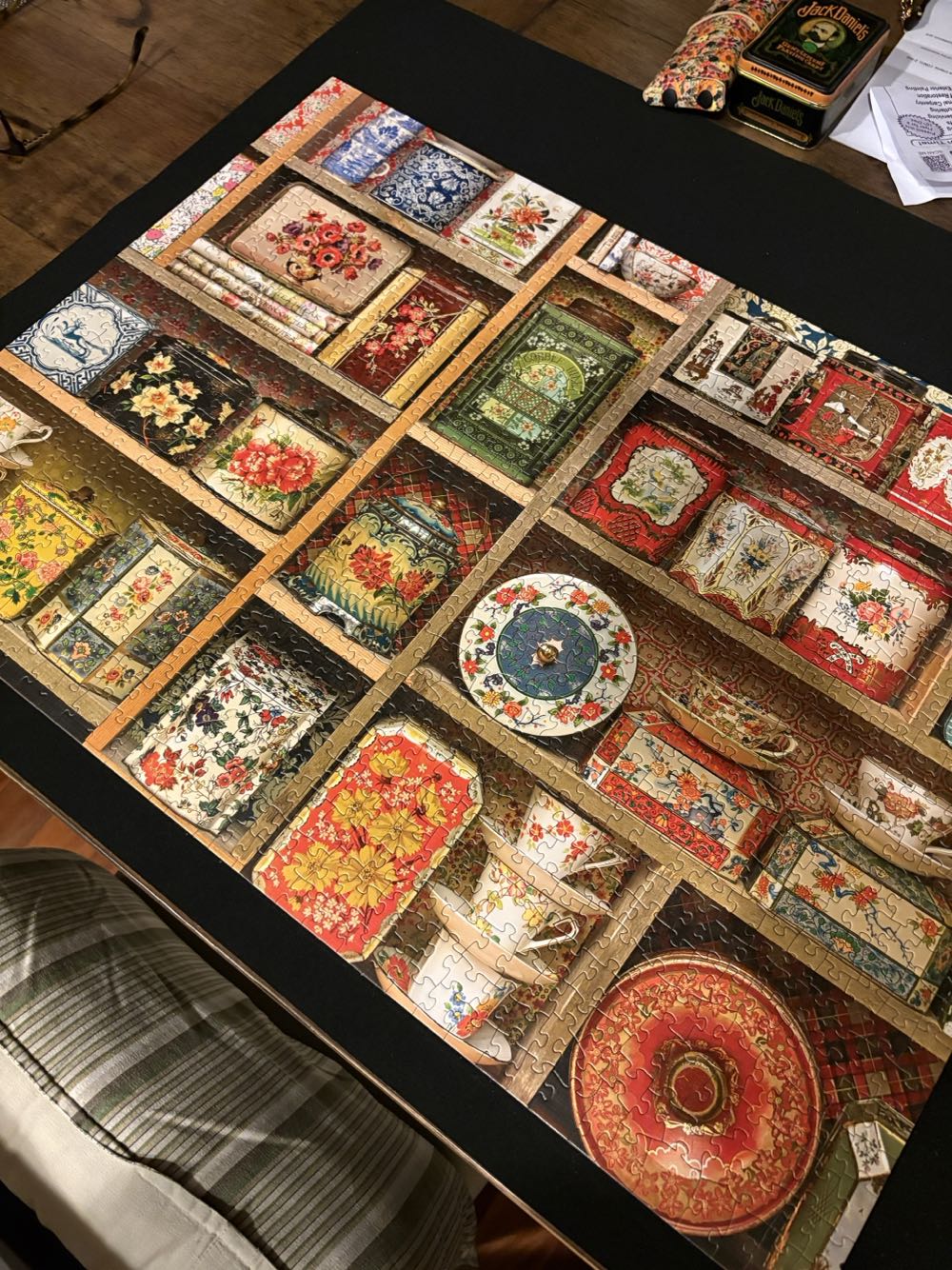 Vintage Tins - Cobble Hill puzzle collectible [Barcode 625012400541] - Main Image 4