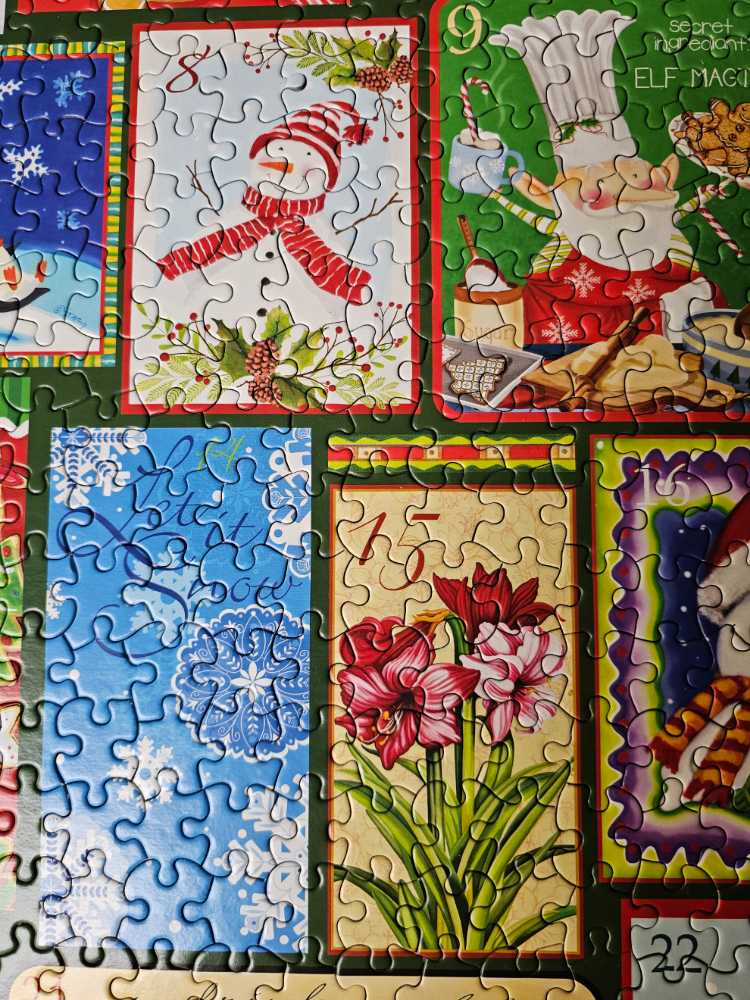 Christmas Countdown - White Mountain puzzle collectible [Barcode 724819267460] - Main Image 3