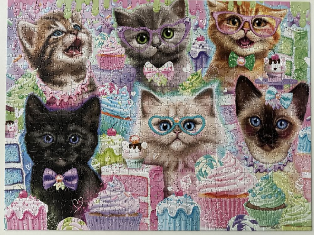 Cupcake Kittens - Buffalo Games puzzle collectible [Barcode 079346173266] - Main Image 2