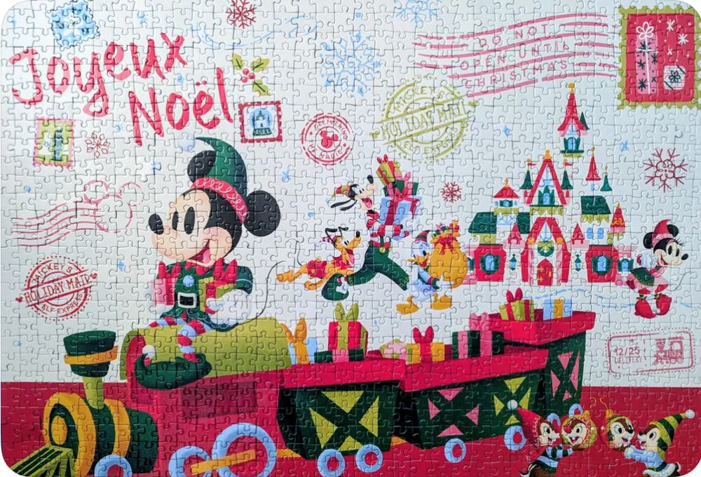 Disneyland Resort Paris Disney Christmas - Clementoni puzzle collectible [Barcode 2073050240151] - Main Image 3