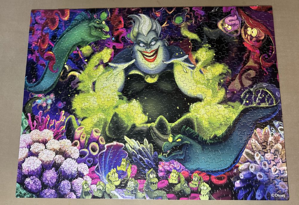 Disney Ursula - Ceaco puzzle collectible - Main Image 2