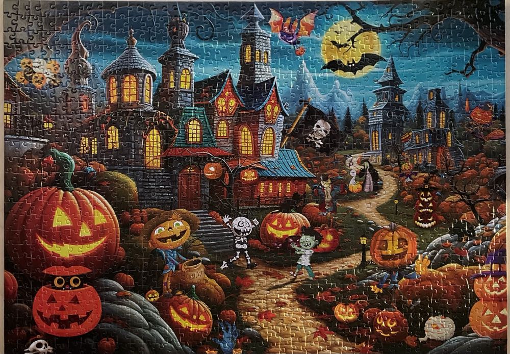 Halloween Village - Hua Dada puzzle collectible - Main Image 2