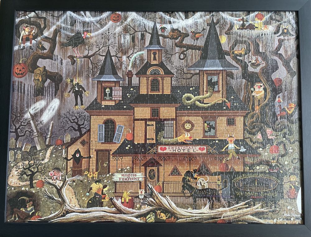 Trick Or Treat Hotel - Buffalo puzzle collectible - Main Image 2