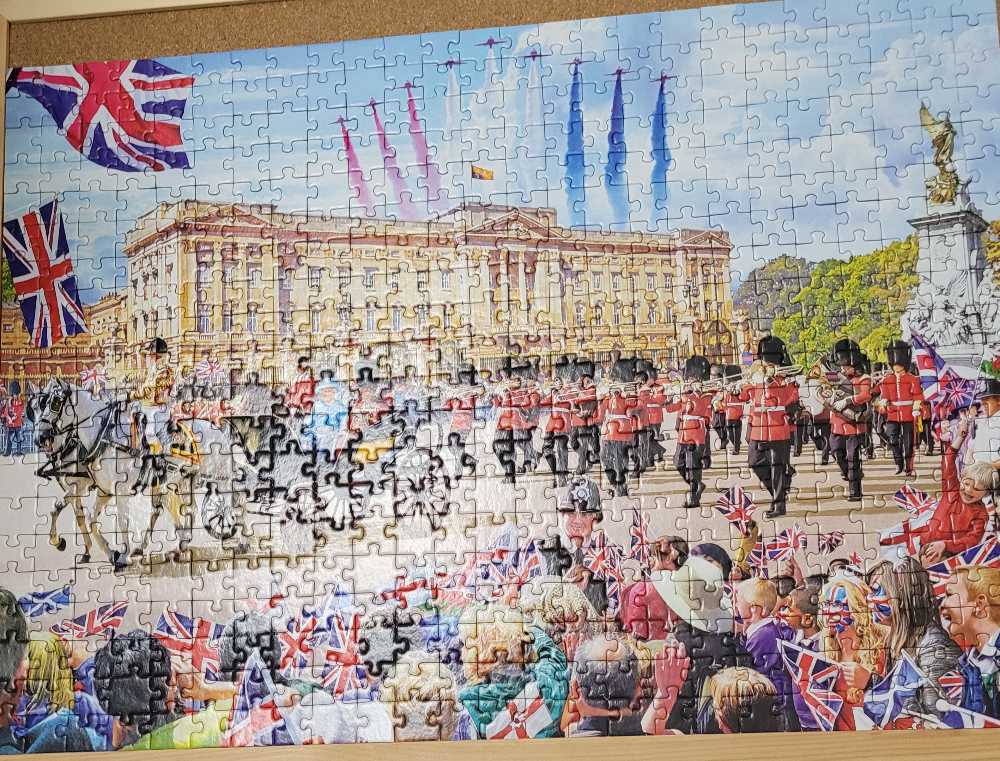 Buckingham Palace - Corner Piece puzzle collectible - Main Image 2