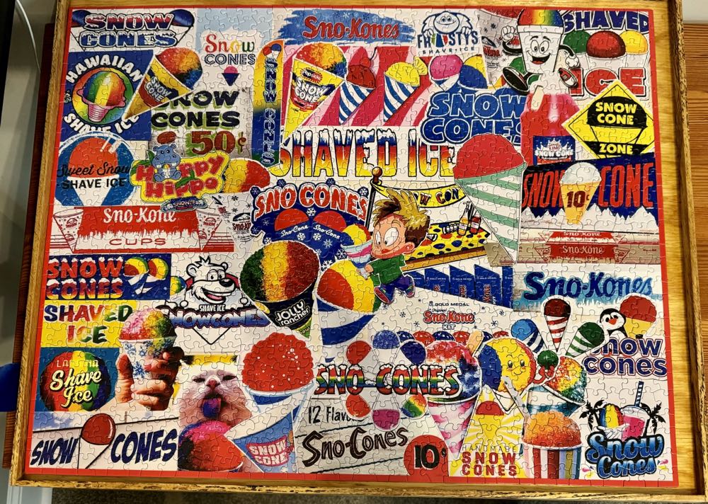 Snow Cones - White Mountain puzzle collectible [Barcode 724819268184] - Main Image 2