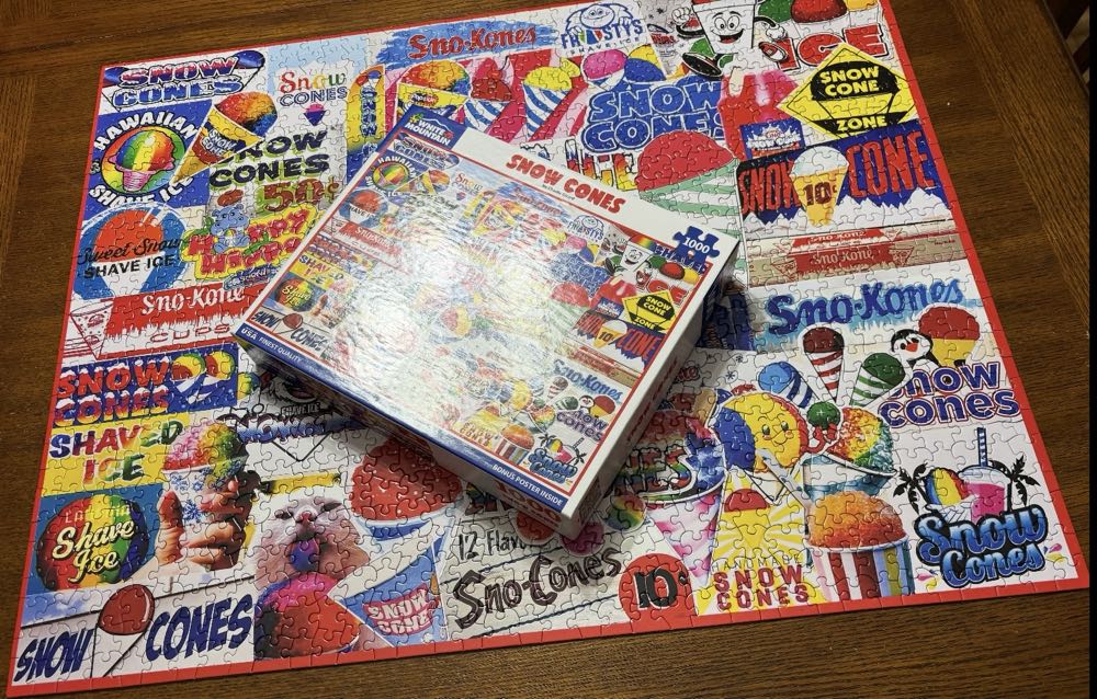 Snow Cones - White Mountain puzzle collectible [Barcode 724819268184] - Main Image 4