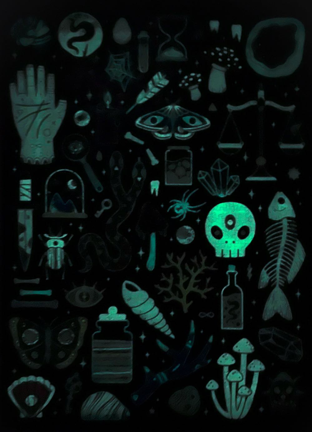 Occult And Curious - Galison puzzle collectible [Barcode 9780735382534] - Main Image 3