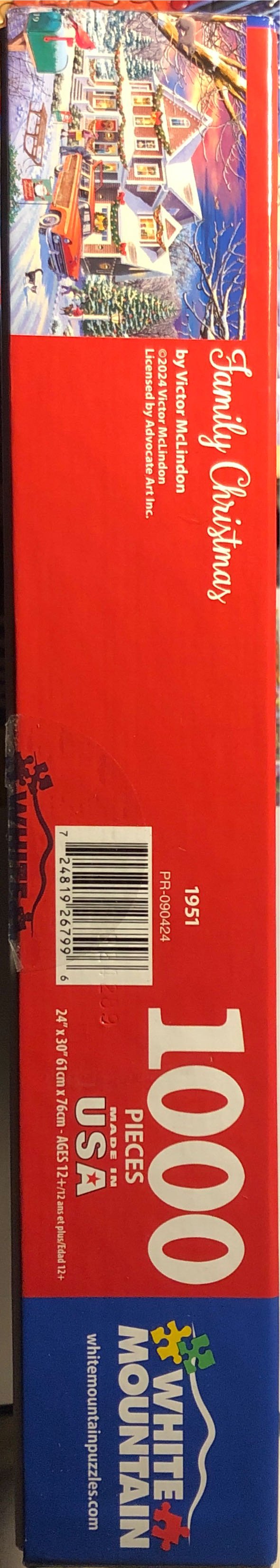 Family Christmas - White Mountain Puzzles puzzle collectible [Barcode 724819267996] - Main Image 4