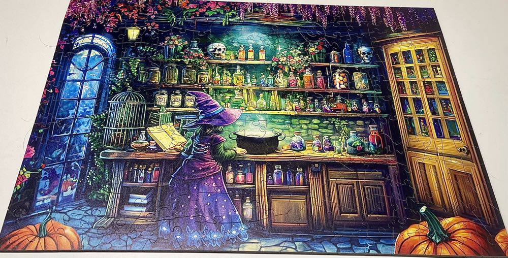 Witch In Training - Wentworth Wooden Puzzles 🇬🇧 puzzle collectible [Barcode 6050265410568] - Main Image 4