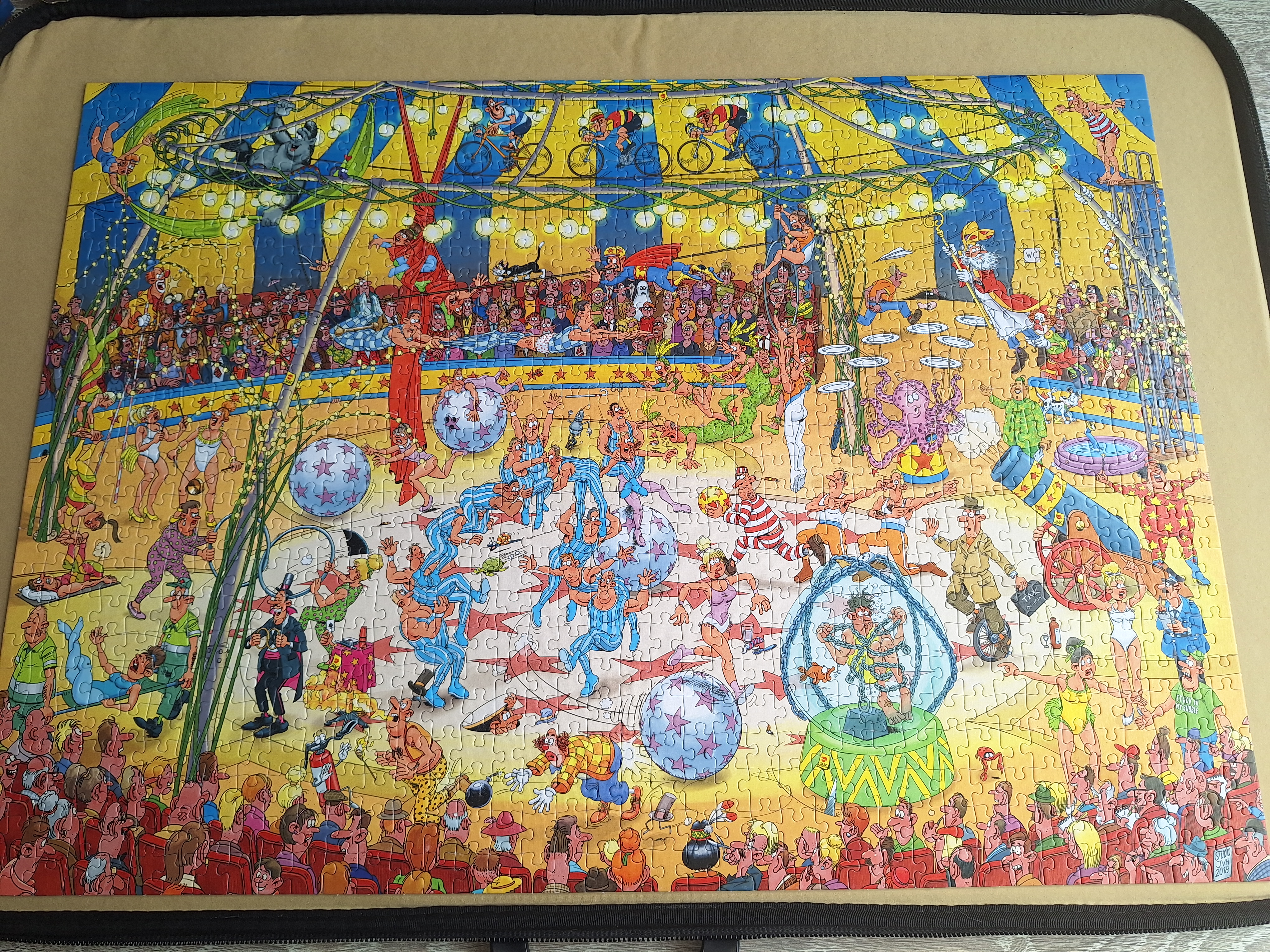 Acrobat Circus - Jumbo puzzle collectible - Main Image 2