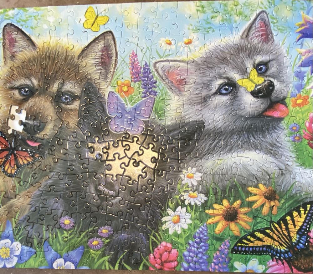 Butterfly Delight - Bits & Pieces puzzle collectible [Barcode 192949084156] - Main Image 2