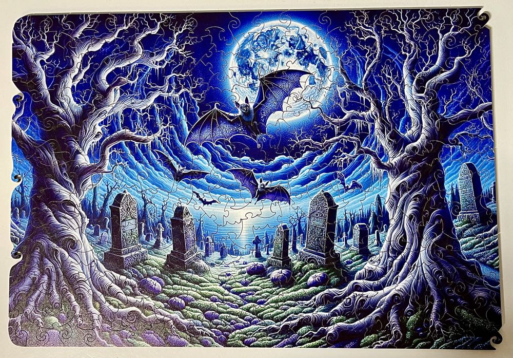 Once In A Blue Moon - Wentworth Wooden Puzzles 🇬🇧 puzzle collectible [Barcode 6050265405236] - Main Image 2