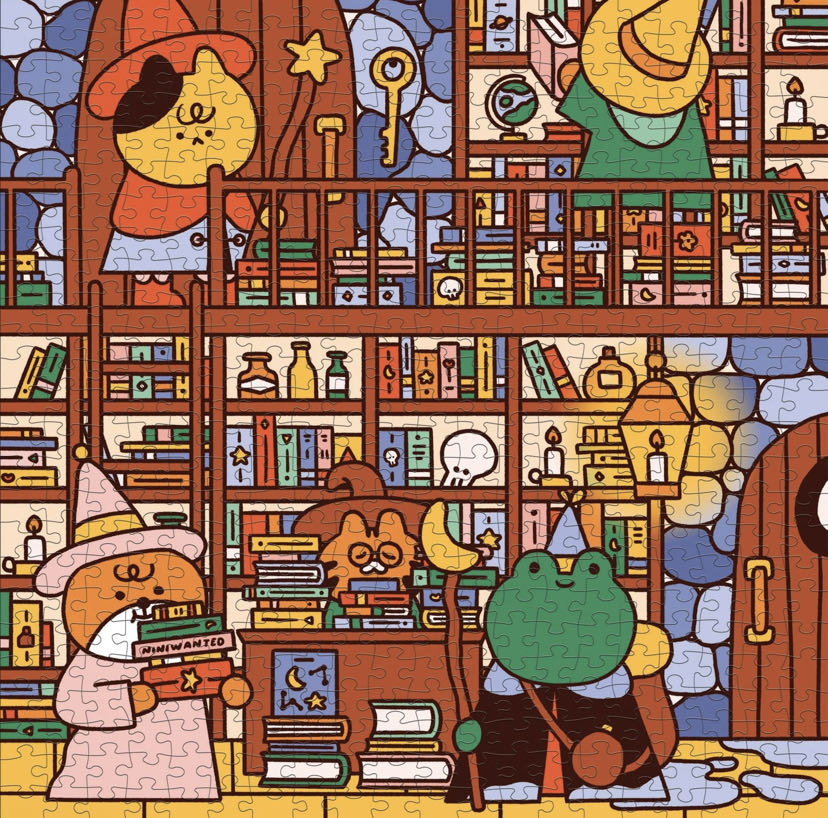 The Wizards Library - Mudpuppy puzzle collectible - Main Image 2