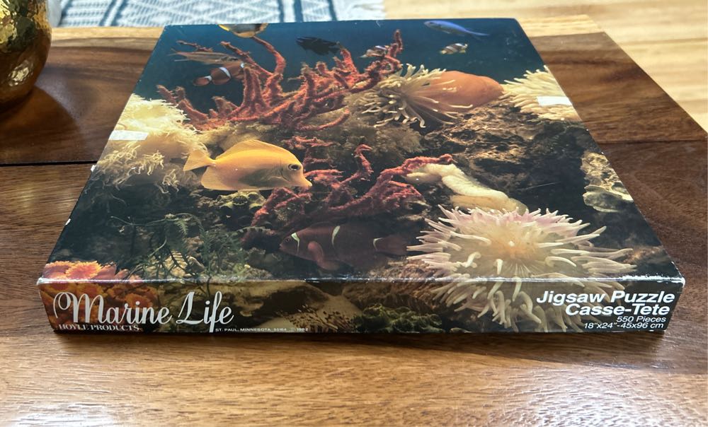 Marine Life - Hoyle puzzle collectible [Barcode 041187080102] - Main Image 2