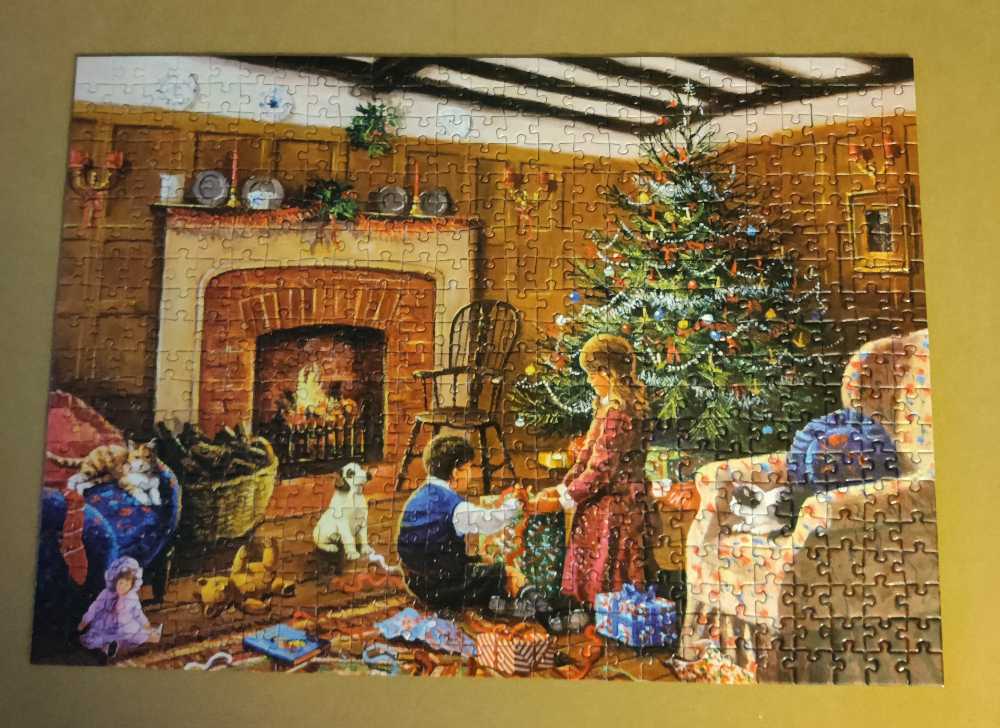 Christmas Morning - Corner Piece puzzle collectible [Barcode 5052089252486] - Main Image 2
