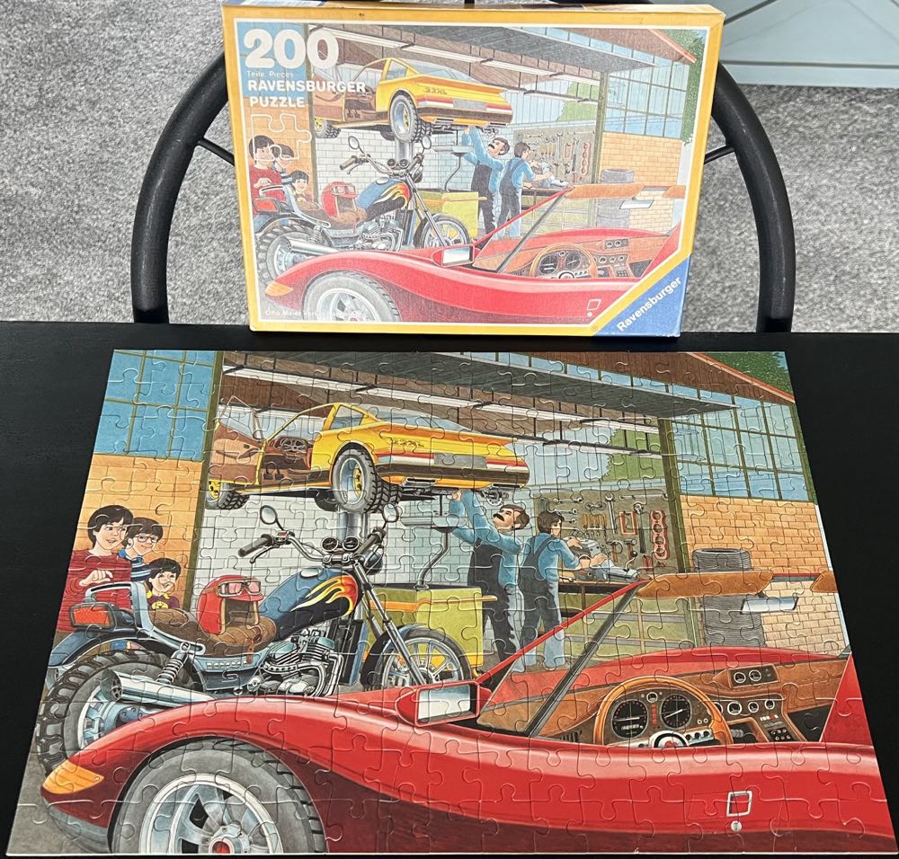 Repair Shop - Ravenburgers puzzle collectible [Barcode 4005556121427] - Main Image 3