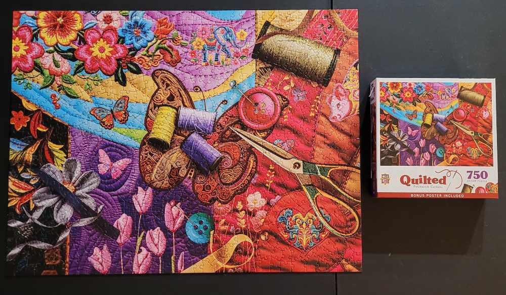 Quilted : Patchwork Gardens - MasterPieces puzzle collectible [Barcode 705988626555] - Main Image 2