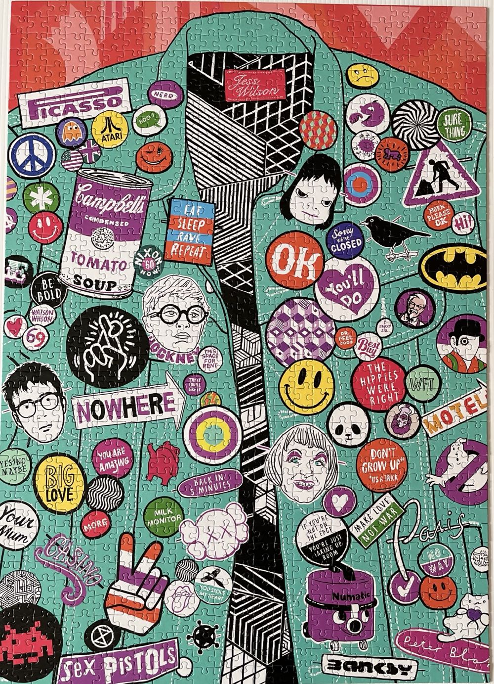 Pinned - Happily puzzle collectible [Barcode 604565803122] - Main Image 3