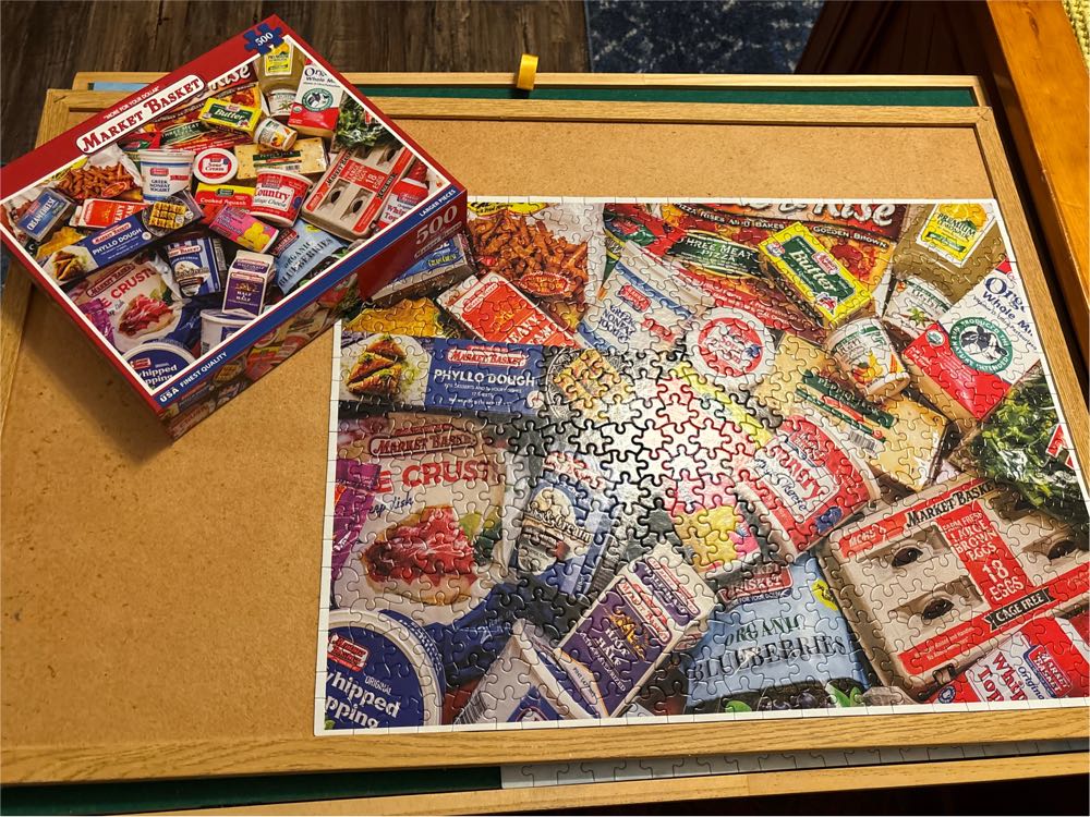 Market Basket - White Mountain puzzle collectible [Barcode 724819268566] - Main Image 3