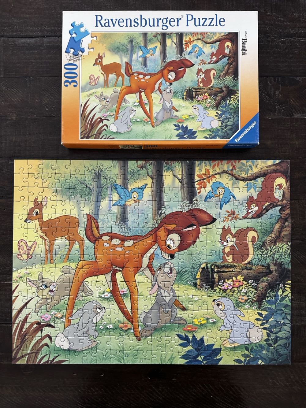 Among Friends - Ravensburger puzzle collectible [Barcode 4005556130894] - Main Image 3