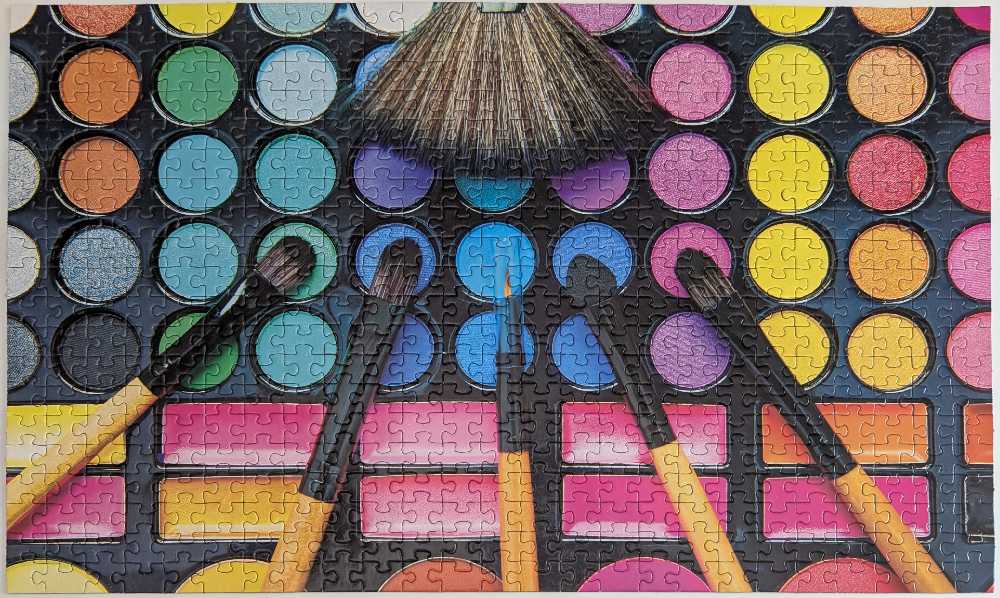 Radiant Make Up Palette - Craz-Z-Art puzzle collectible [Barcode 4895145425209] - Main Image 2