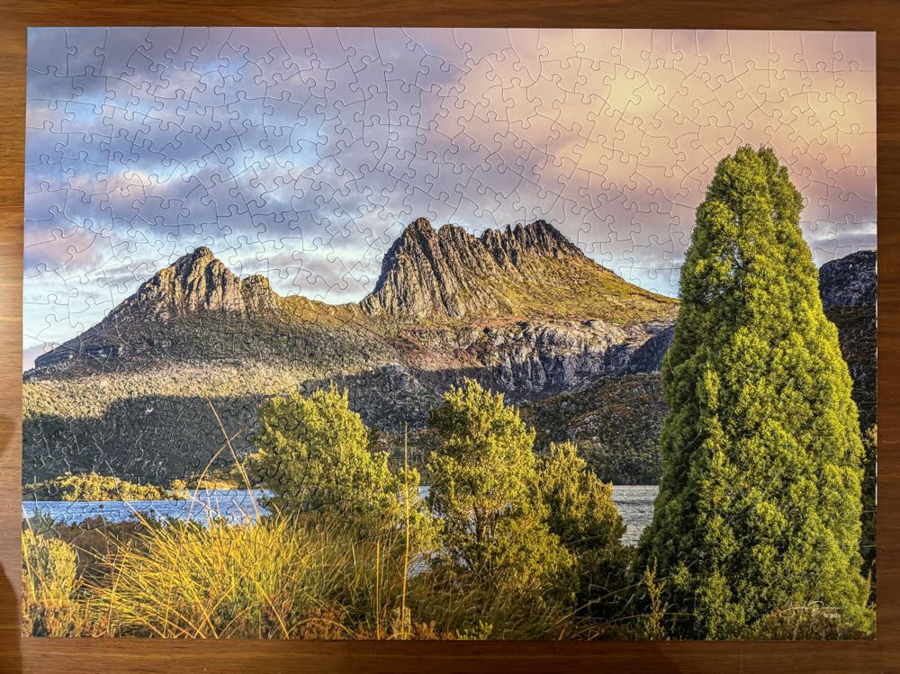 Cradle Mountain - QPUZZLES puzzle collectible - Main Image 2