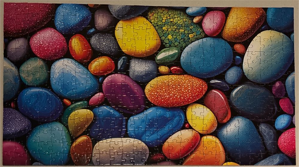Beautiful Beach Pebbles - CraZArt puzzle collectible [Barcode 4895145425438] - Main Image 2