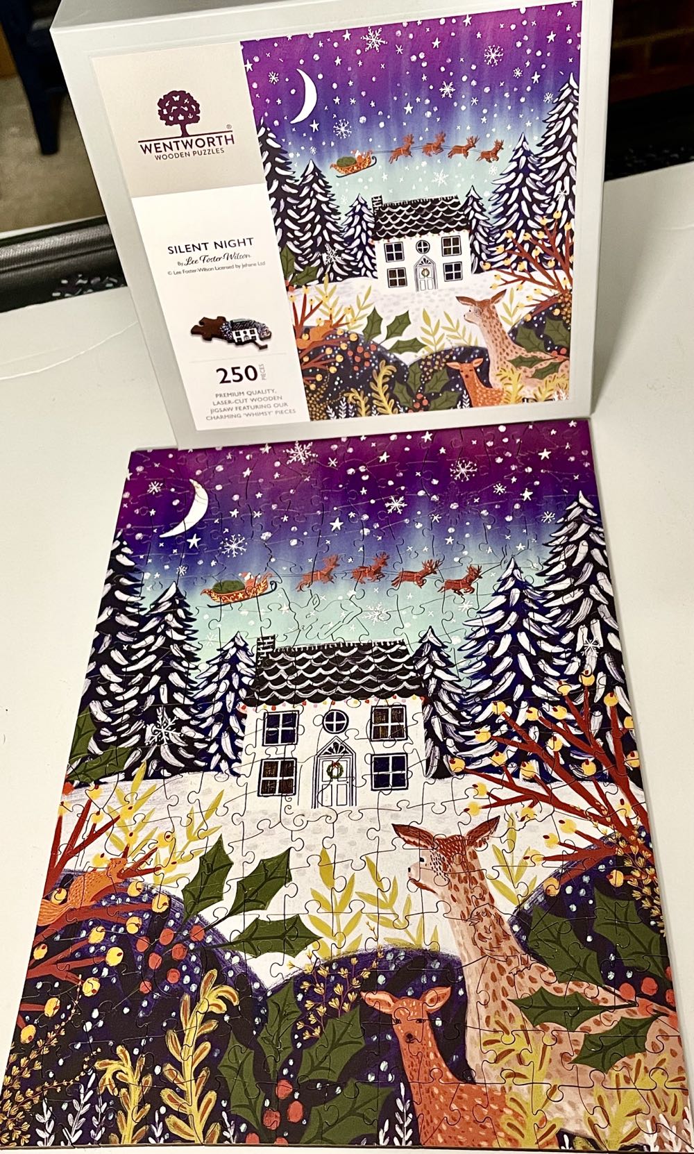 Silent Night - Wentworth Wooden Puzzles 🇬🇧 puzzle collectible [Barcode 6050265377830] - Main Image 2
