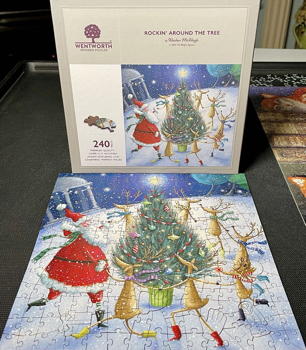 Rockin’ Around The Tree - Wentworth Wooden Puzzles 🇬🇧 puzzle collectible [Barcode 6050265387037] - Main Image 3